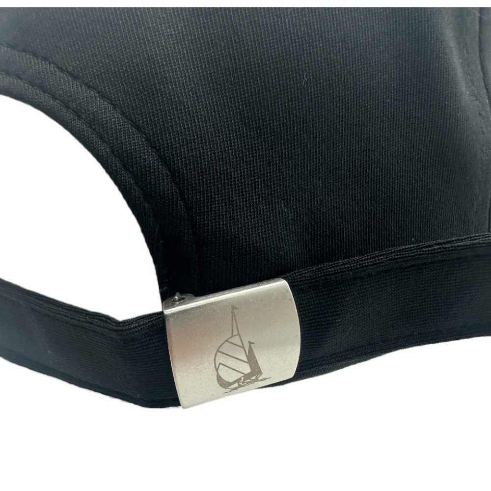 OEM Custom 6 Panel White Laser Cut Hole Perforated Hat, Waterproof Baseball Cap, Rubber Logo Closed Back Fitted Dad Hat