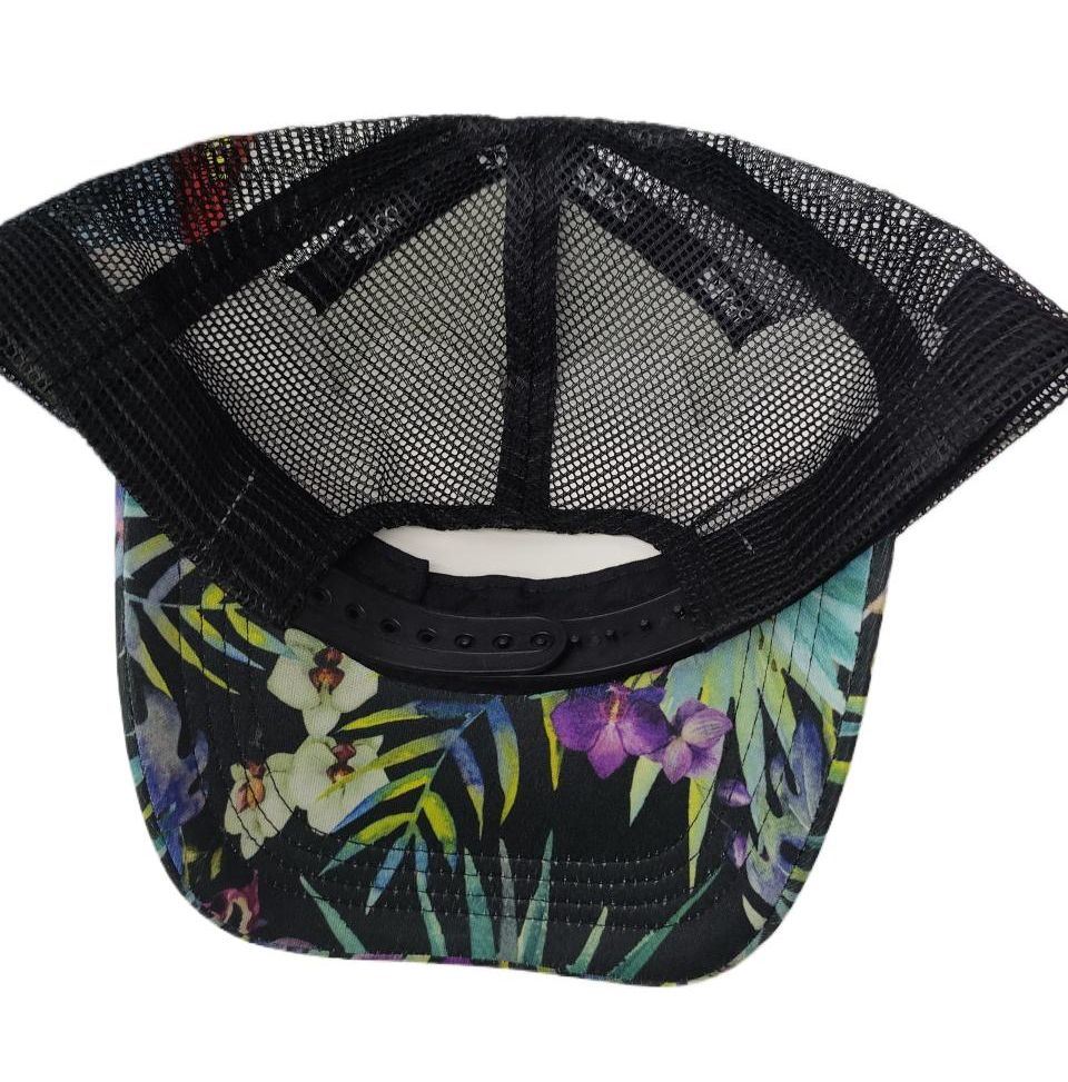 BSCI China Factory Custom 5 Panel High Profile Striped Baseball Caps 3D Embossed Logo Trucker Hat