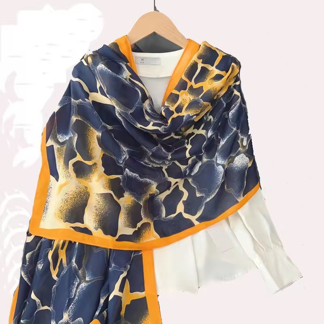 Hot Selling Stylish 90*180cm Long Scarf High Quality New Imitated Silk Chain and Butterfly Printed Long Shawl Scarf