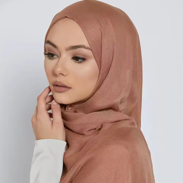 Wholesale New Design Muslim Luxurious Solid Light Weight Scarf Breathable Soft Shawl Premium Bamboo Woven Modal Hijab