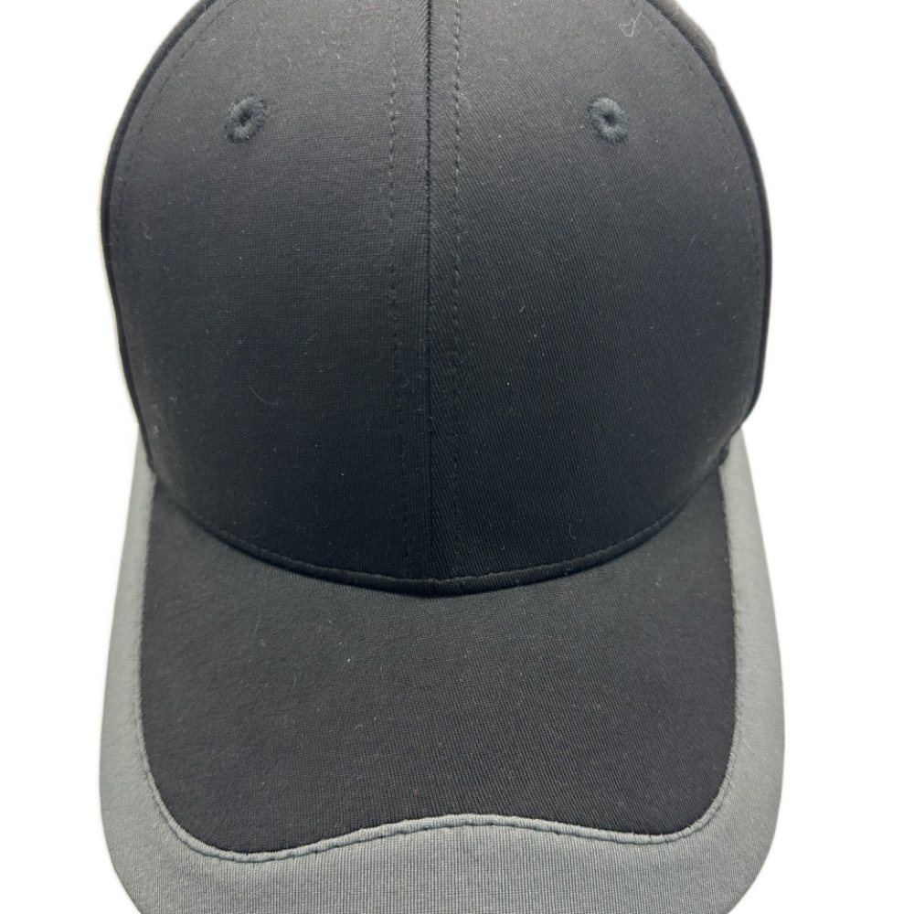 OEM Custom Men Fashion High Quality 6 Panel Black Breathable Healthy Fabric Embroidered Hat Piping Baseball Caps with Logo