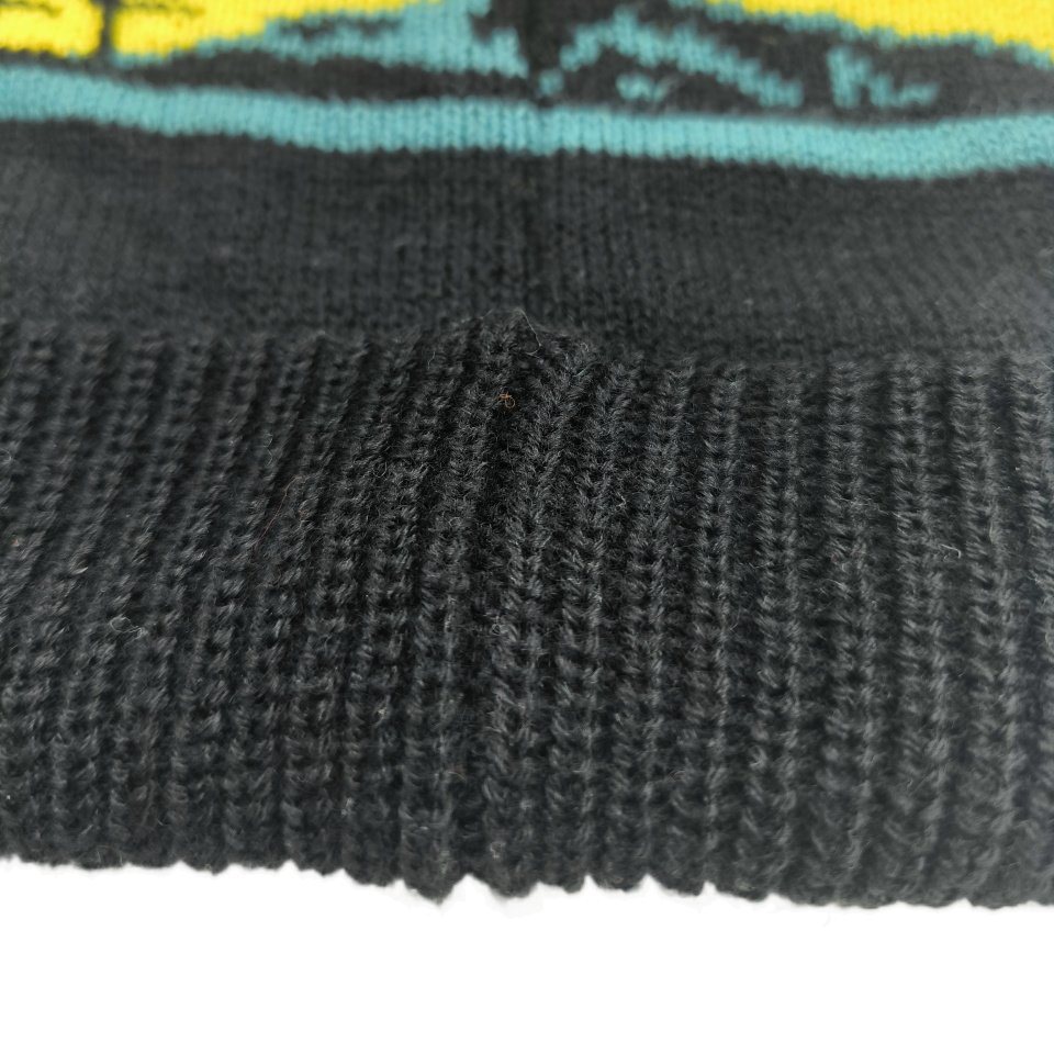 OEM Custom 100% Acrylic Knitted Hat Unisex Cuffed Beanie Embroidered Winter Hats with Embroidery Logo